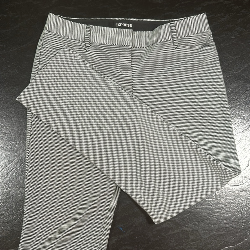 Women’s express columnist trousers.